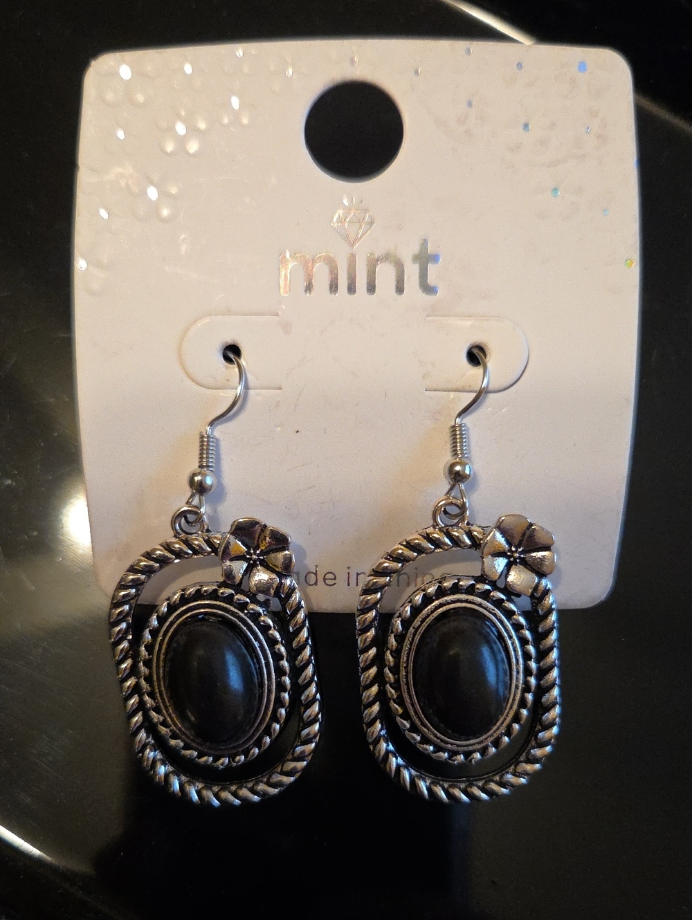 Mint Silver-Tone Earrings with Black Oval Stones and Floral Accent NEW